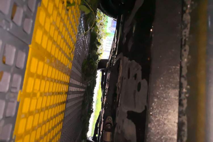 Used Kia Carnival 2021 2.0T Luxury Tech Edition Chassis Front