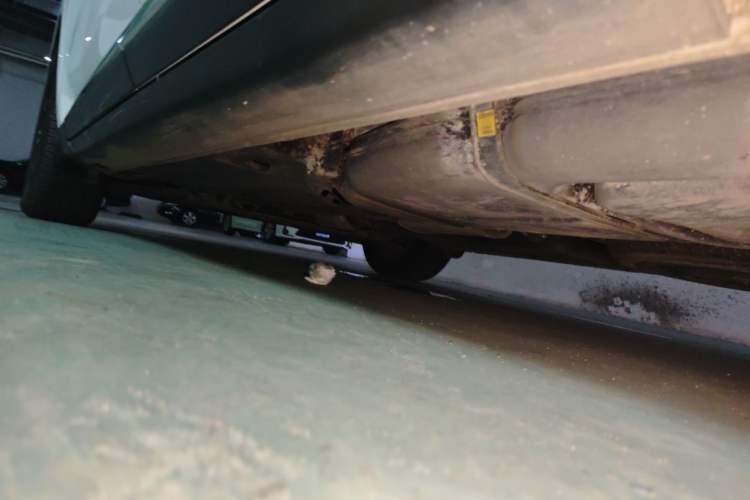 Used Kia Carnival 2021 2.0T Flagship Edition Chassis Rear Left