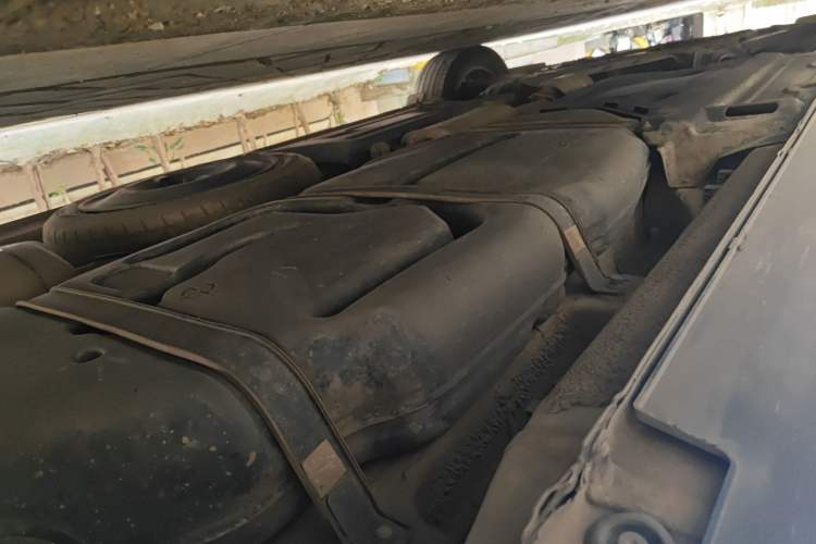 Used Kia Carnival 2021 2.0T Luxury Tech Edition Chassis Rear Left