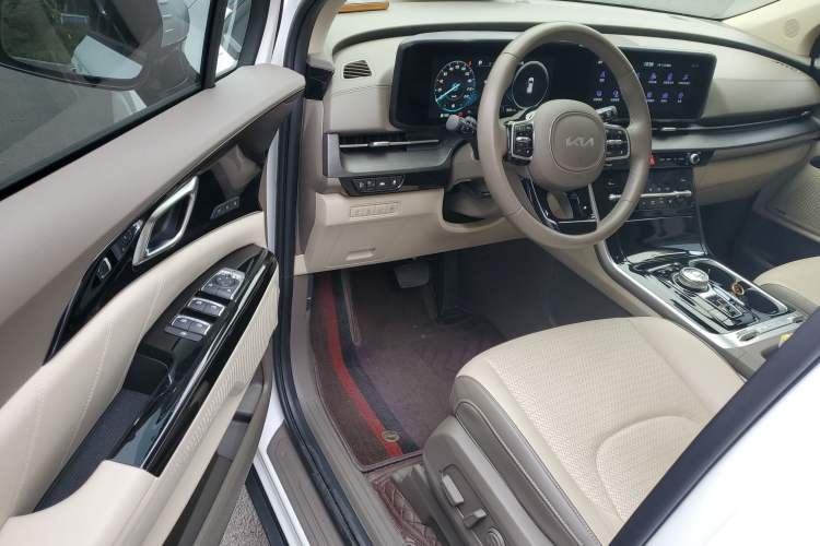 Used Kia Carnival 2021 2.0T Flagship Edition Driver Seat