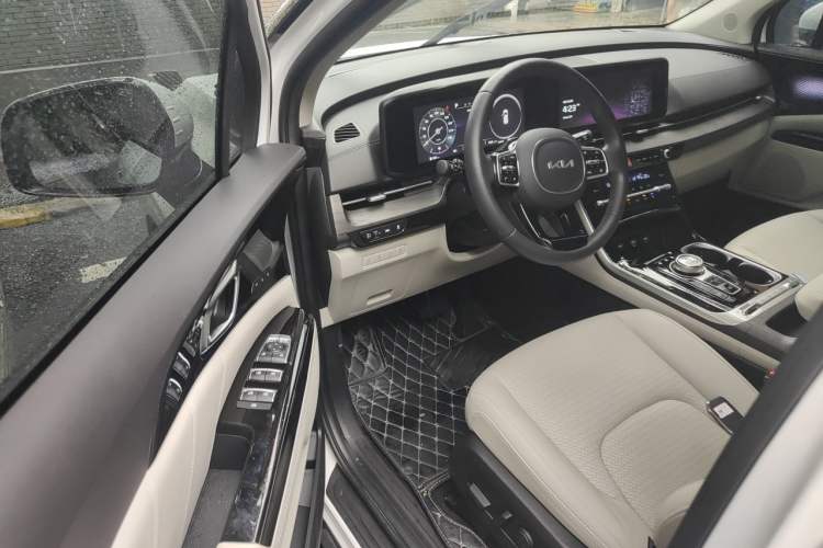 Used Kia Carnival 2021 2.0T Flagship Edition Driver Seat