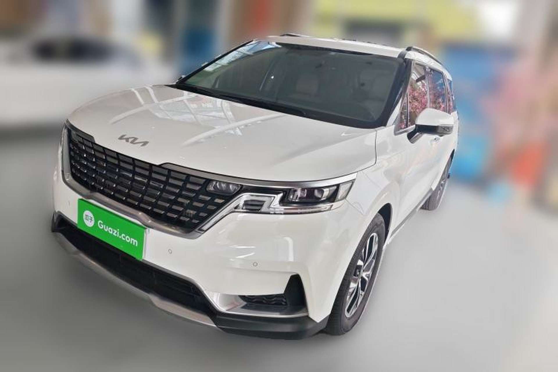 Used Kia Carnival 2021 2.0T Luxury Tech Edition Front Left 45 Deg