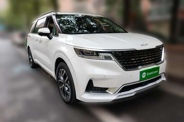 Used Kia Carnival 2021 2.0T Luxury Tech Edition Front Right 45 Deg
