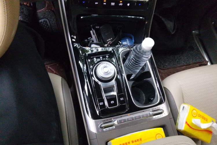 Used Kia Carnival 2021 2.0T Flagship Edition Gear Lever