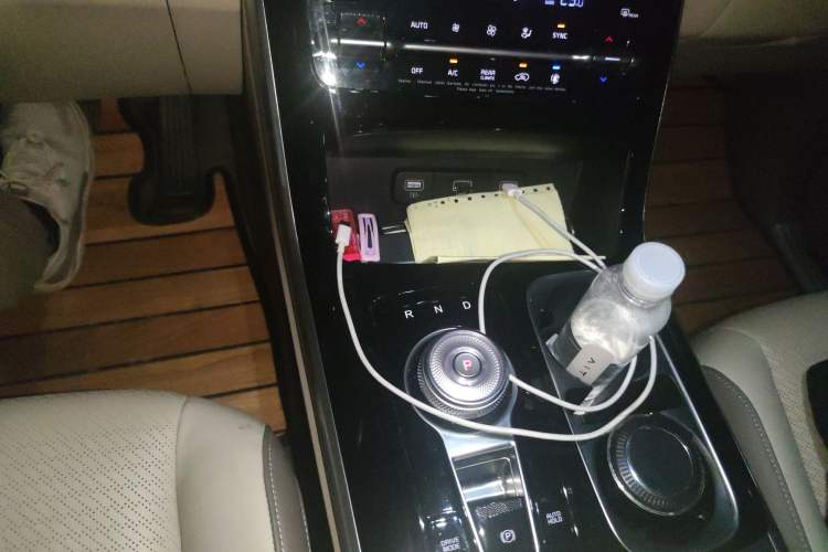 Used Kia Carnival 2021 2.0T Flagship Edition Gear Lever