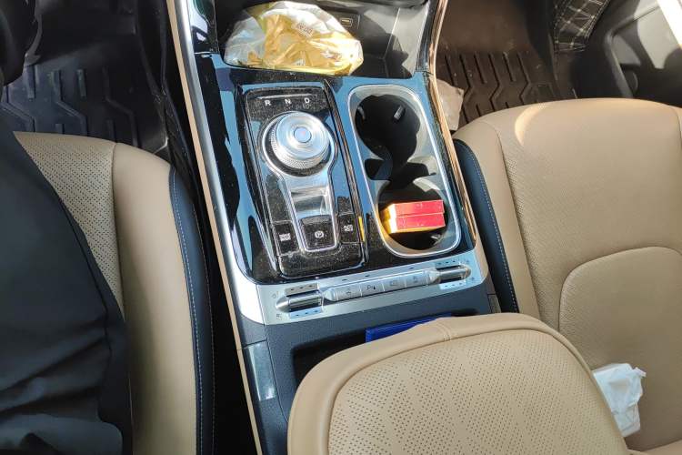 Used Kia Carnival 2021 2.0T Flagship Edition Gear Lever