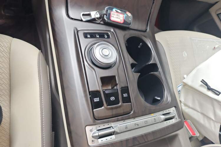 Used Kia Carnival 2021 2.0T Flagship Edition Gear Lever