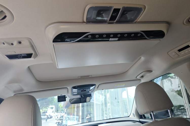 Used Kia Carnival 2021 2.0T Flagship Edition Headliner
