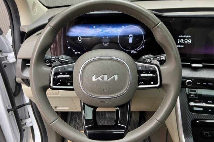 Used Kia Carnival 2021 2.0T Luxury Tech Edition Interior 2
