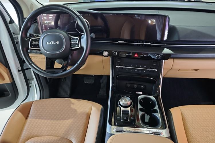 Used Kia Carnival 2021 2.0T Flagship Edition Interior 2
