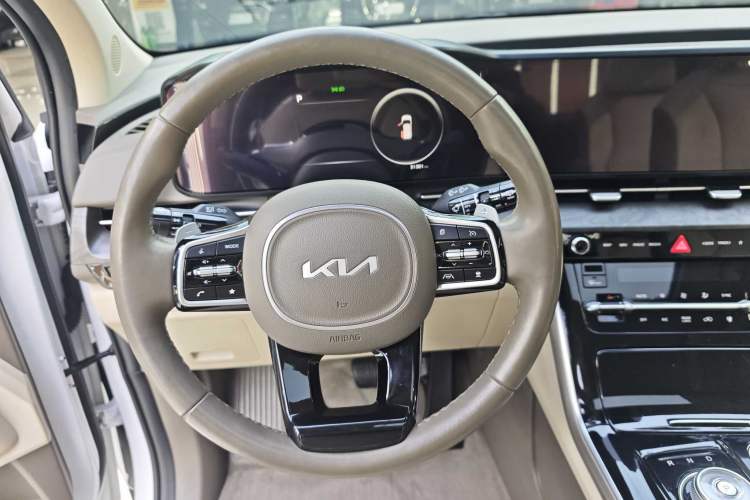 Used Kia Carnival 2021 2.0T Flagship Edition Interior 2