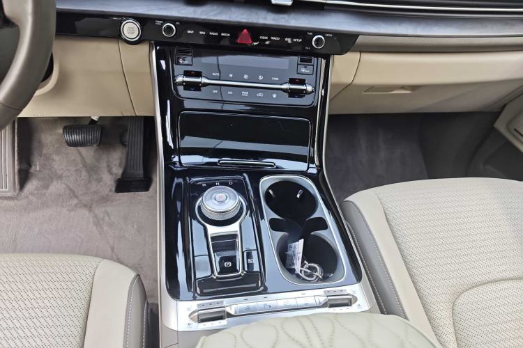 Used Kia Carnival 2021 2.0T Flagship Edition Interior 3