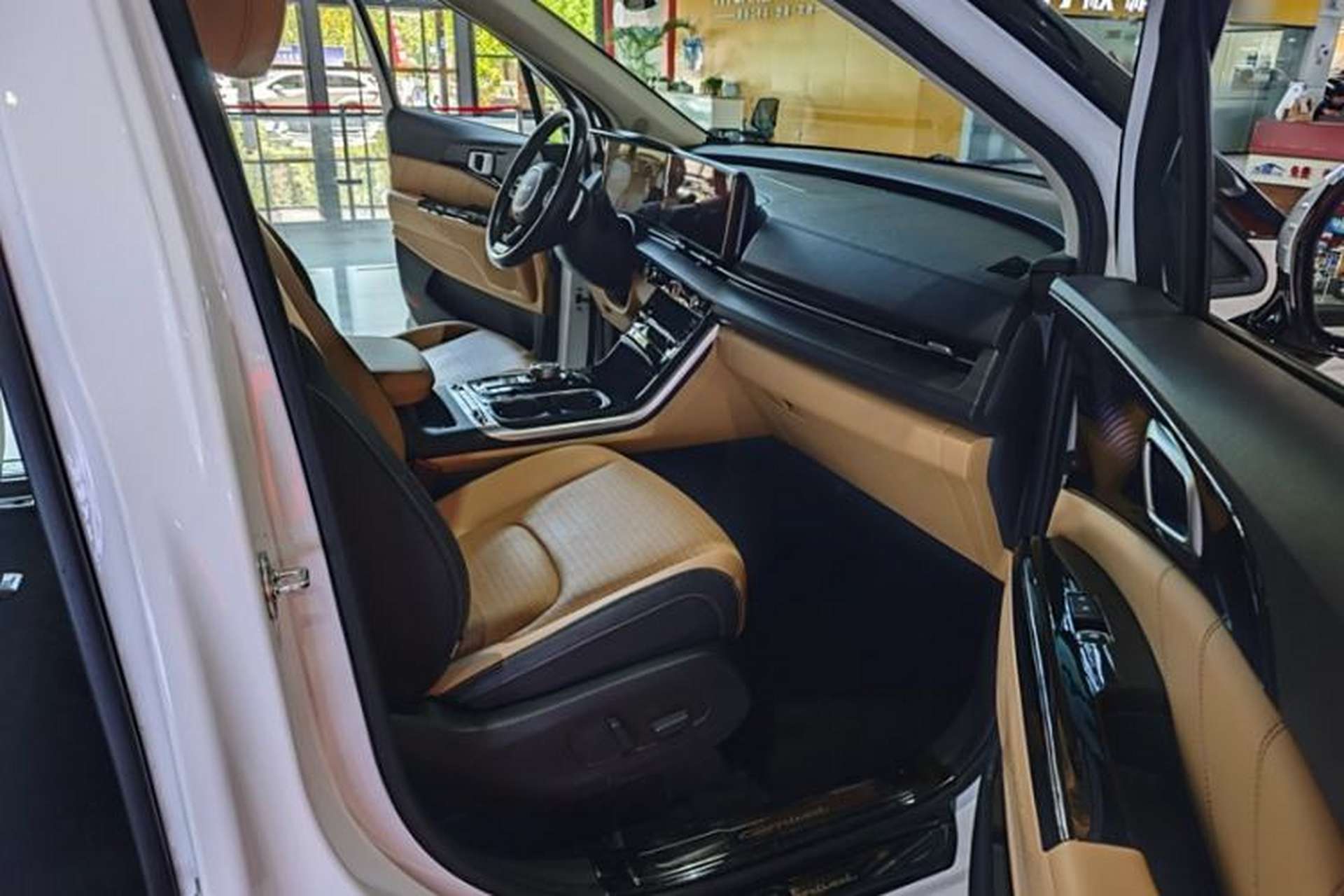 Used Kia Carnival 2021 2.0T Flagship Edition Interior 6