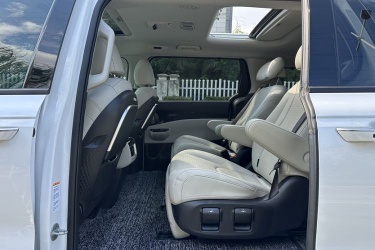 Used Kia Carnival 2021 2.0T Flagship Edition Interior 6