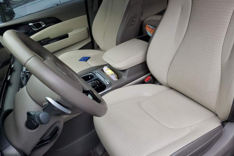 Used Kia Carnival 2021 2.0T Flagship Edition Left Front Seat