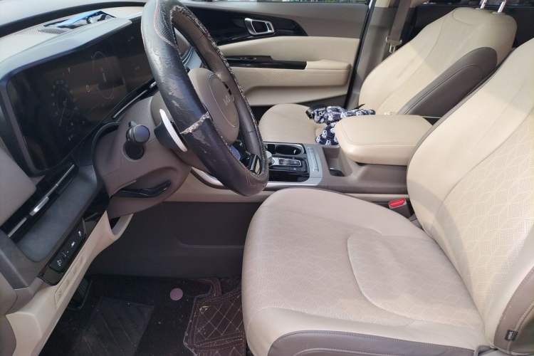 Used Kia Carnival 2021 2.0T Luxury Edition Left Front Seat
