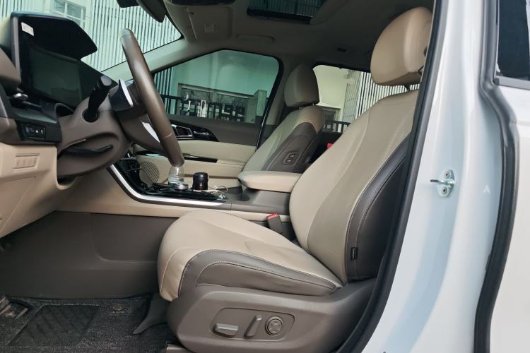Used Kia Carnival 2021 2.0T Flagship Edition Left Front Seat
