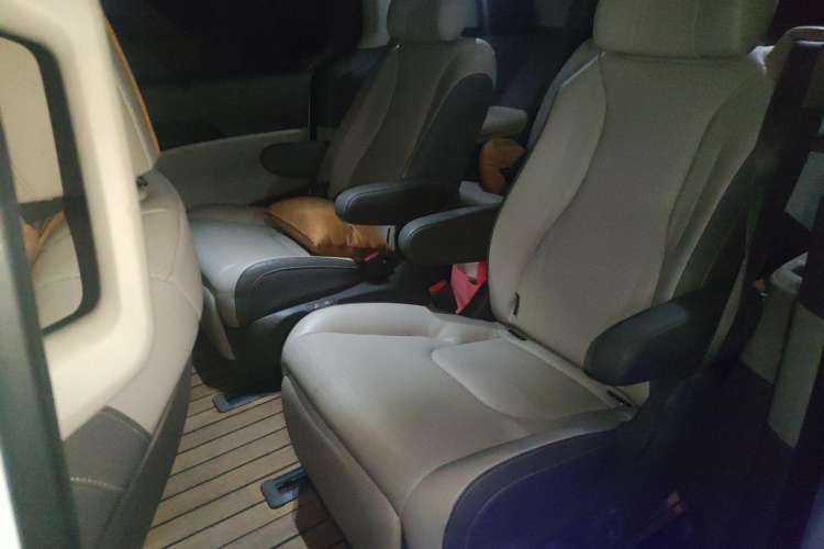 Used Kia Carnival 2021 2.0T Flagship Edition Left Rear Seat