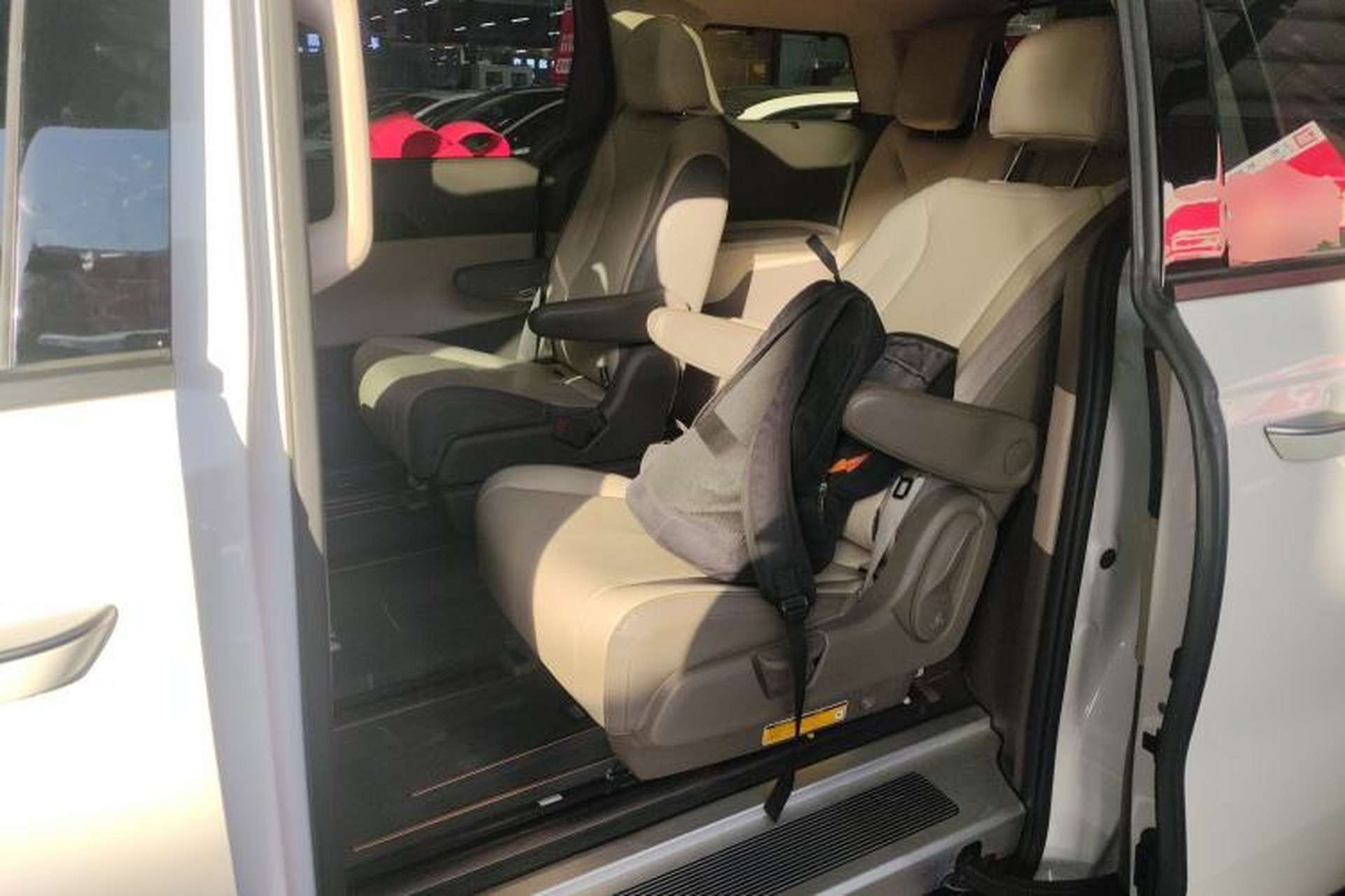 Used Kia Carnival 2021 2.0T Luxury Tech Edition Left Rear Seat
