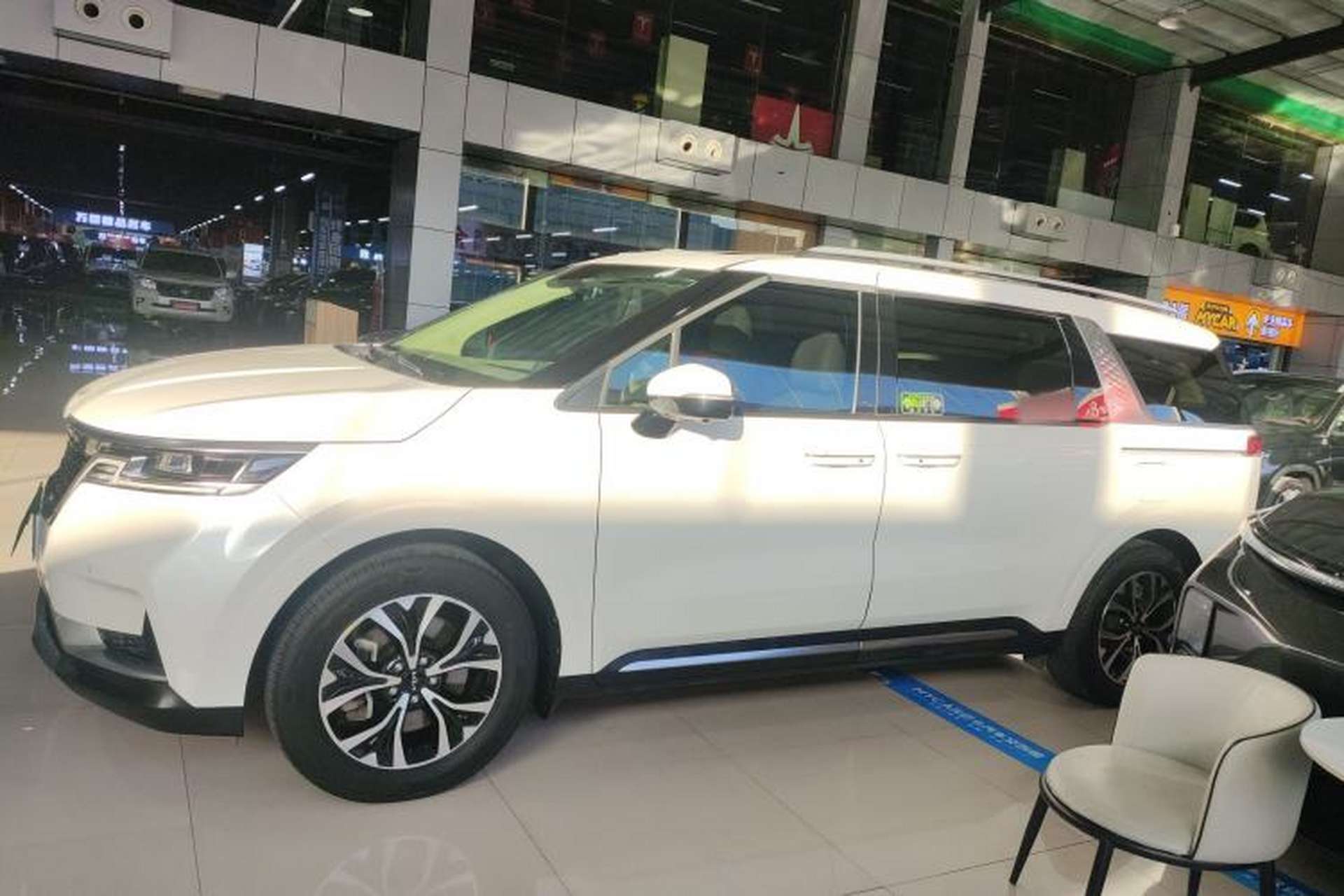 Used Kia Carnival 2021 2.0T Luxury Tech Edition Left Side