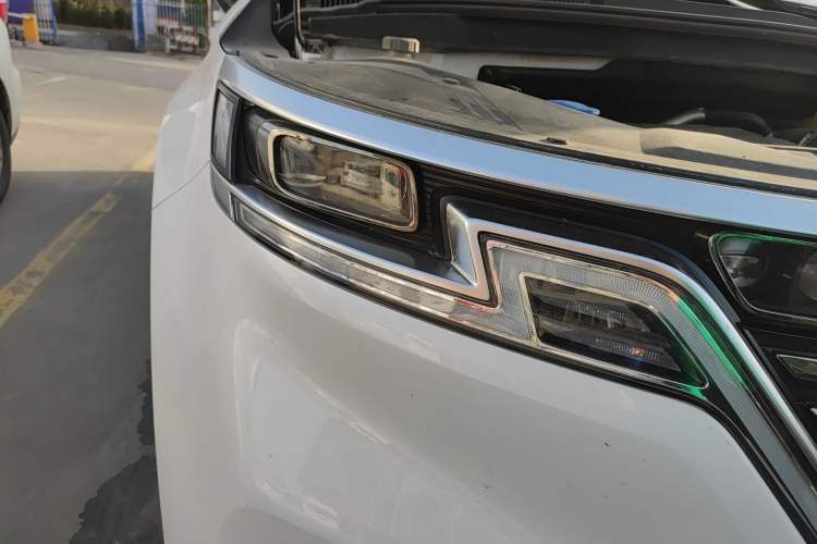 Used Kia Carnival 2021 2.0T Flagship Edition Right Front Headlight
