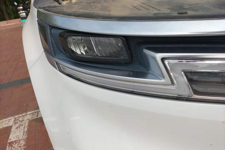 Used Kia Carnival 2021 2.0T Luxury Edition Right Front Headlight