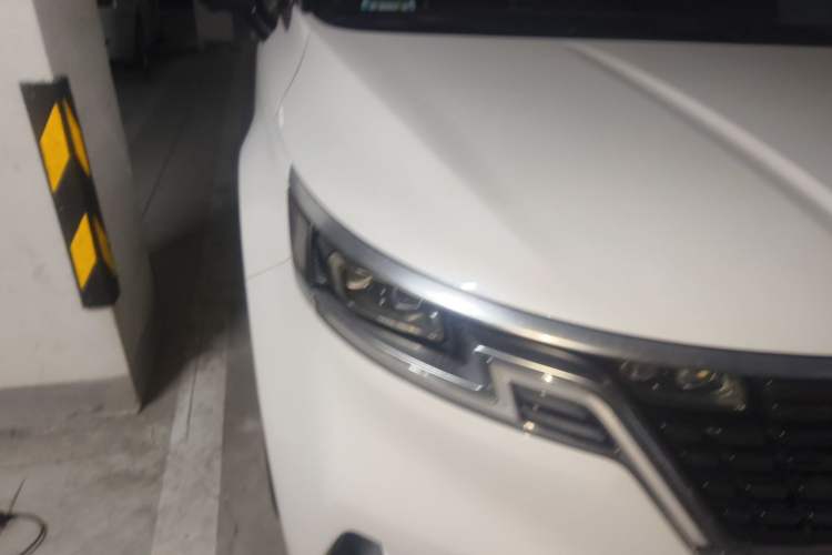 Used Kia Carnival 2021 2.0T Flagship Edition Right Front Headlight