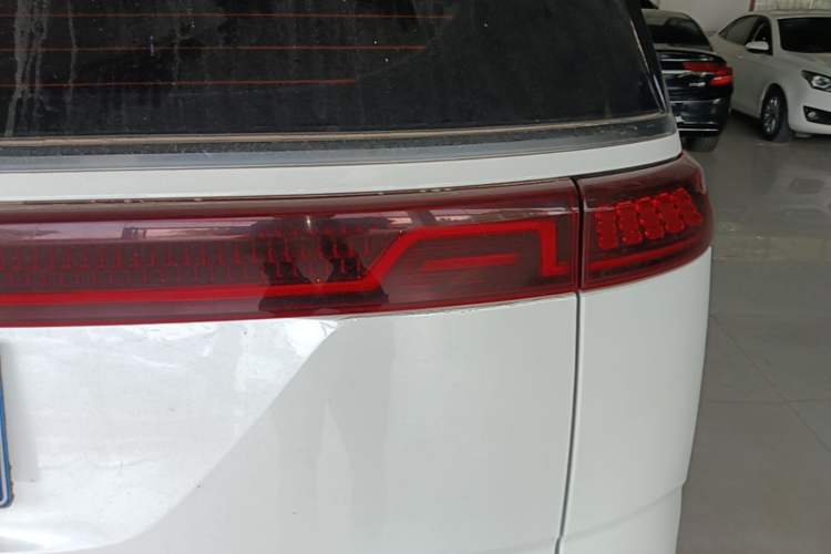 Used Kia Carnival 2021 2.0T Luxury Tech Edition Right Rear Taillight