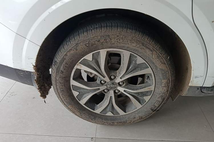 Used Kia Carnival 2021 2.0T Luxury Tech Edition Right Rear Wheel Hub