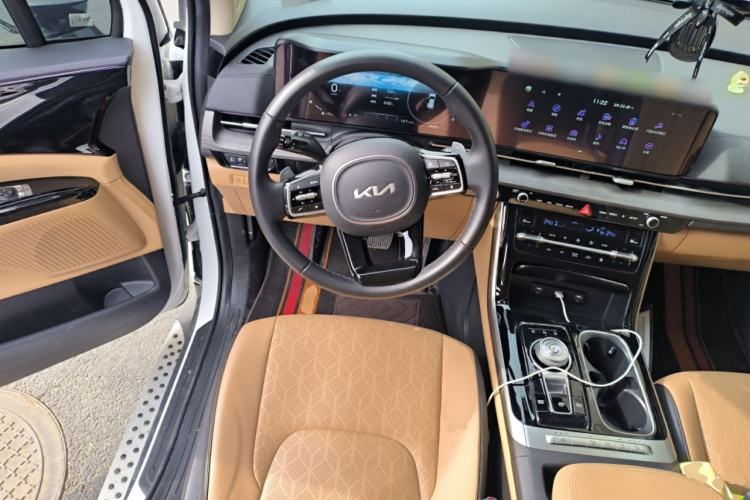 Used Kia Carnival 2021 2.0T Luxury Tech Edition Steering Wheel