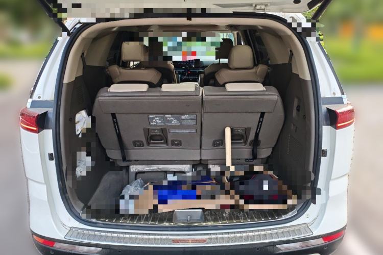 Used Kia Carnival 2021 2.0T Luxury Tech Edition Trunk