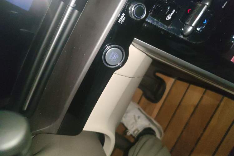 Used Kia Carnival 2021 2.0T Flagship Edition Vehicle Key