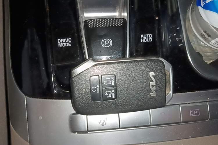 Used Kia Carnival 2021 2.0T Luxury Tech Edition Vehicle Key