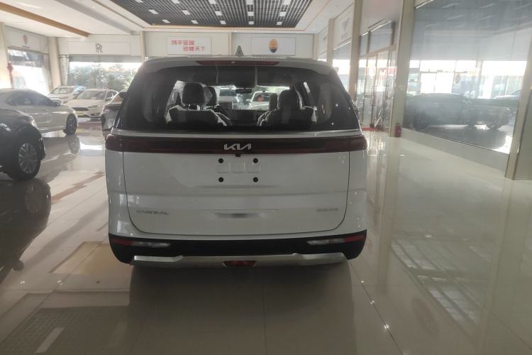 Used Kia Carnival 2026 Model 2.0T Luxury Edition Exterior 5