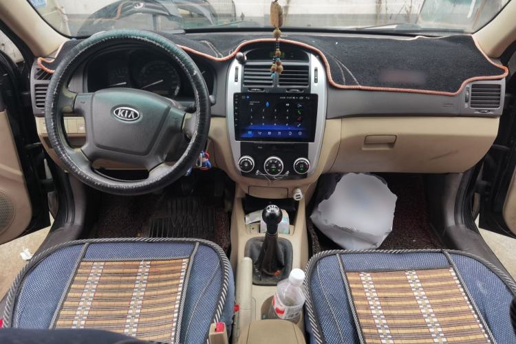 Used Kia Cerato 2007 1.6L MT GL Center Console