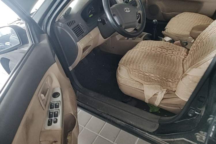 Used Kia Cerato 2007 1.6L MT GL Driver Seat