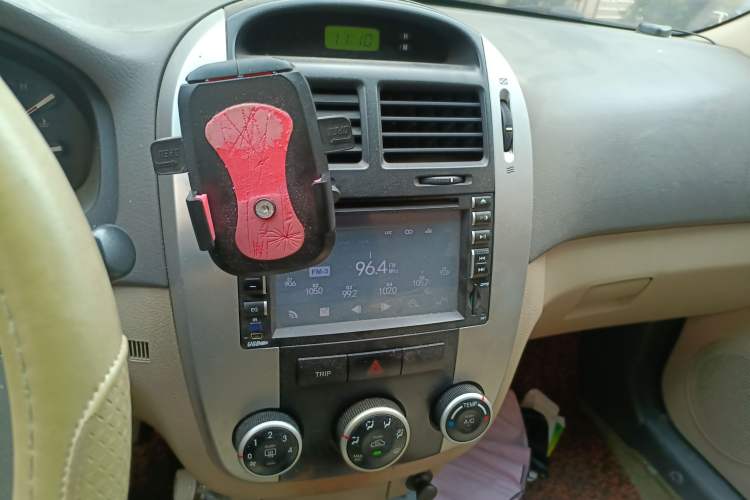 Used Kia Cerato 2007 1.6L MT GL Audio And AC Panel