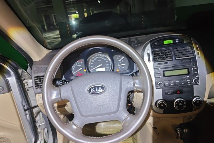 Used Kia Cerato 2007 1.6L AT GLS Center Console