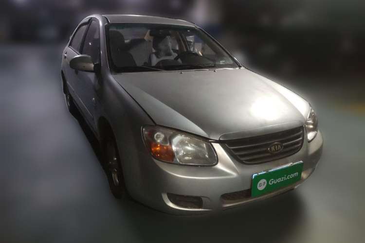 Used Kia Cerato 2007 1.6L MT GL Front Right 45 Deg