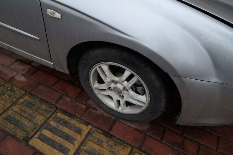 Used Kia Cerato 2007 1.6L AT GL Right Front Wheel Hub