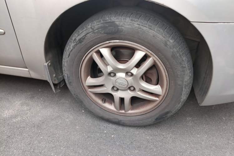 Used Kia Cerato 2007 1.6L MT GL Right Front Wheel Hub