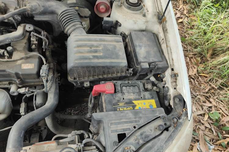 Used Kia Cerato 2007 1.6L MT GL Engine Bay Left