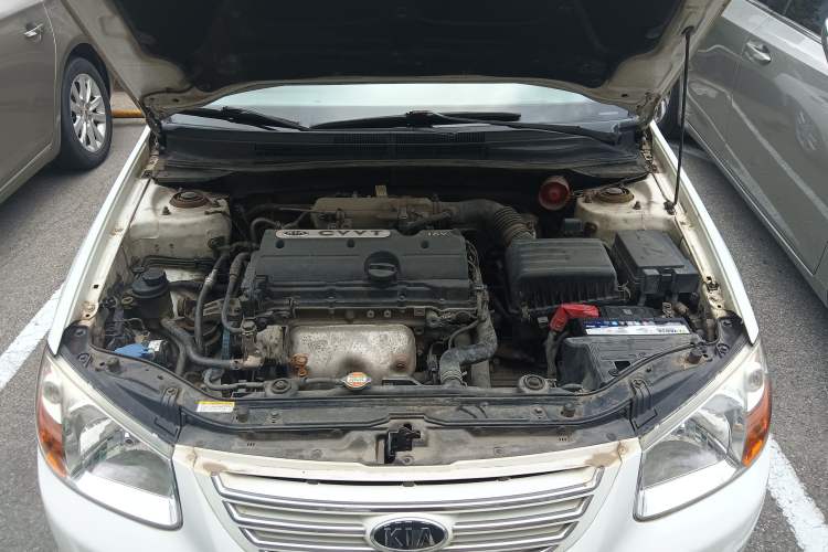 Used Kia Cerato 2007 1.6L MT GLS Engine Bay