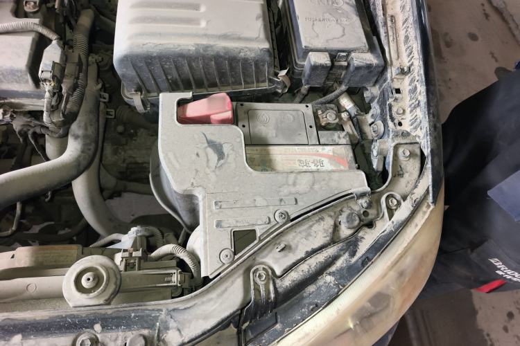 Used Kia Cerato 2008 European-style 1.6 MT GL Engine Bay Left