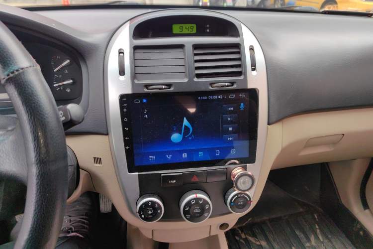 Used Kia Cerato 2008 European-style 1.6 MT GL Audio And AC Panel