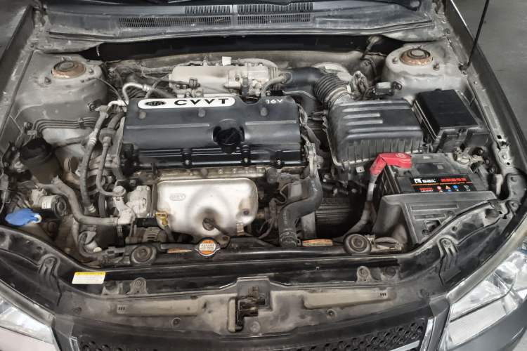 Used Kia Cerato 2008 European-style 1.6 MT GLS Engine Bay