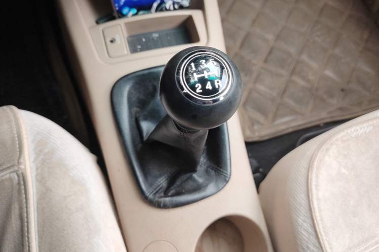 Used Kia Cerato 2008 European-style 1.6 MT GL Gear Lever