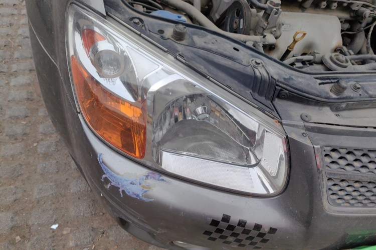Used Kia Cerato 2008 European-style 1.6 MT GL Right Front Headlight