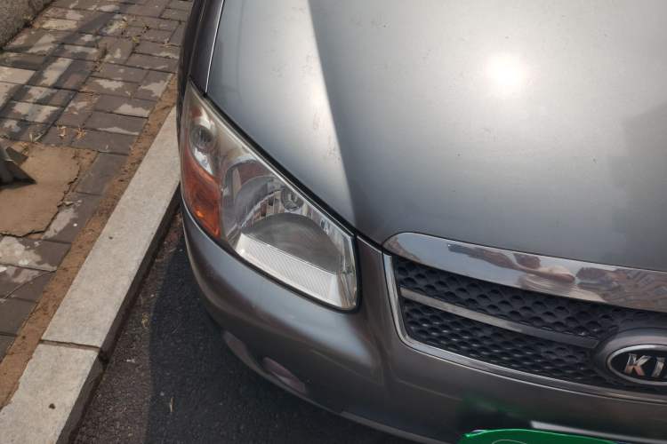 Used Kia Cerato 2008 European-style 1.6 MT GL Right Front Headlight