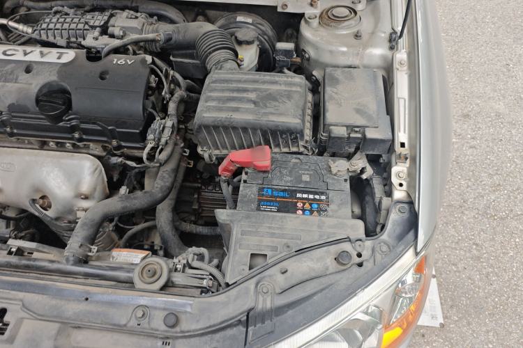 Used Kia Cerato 2008 European-style 1.6 MT GLS Engine Bay Left